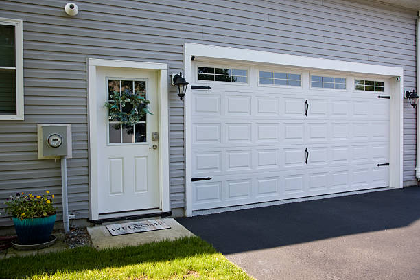 24/7 Emergency Garage Door Panel Replacement experts in Calabash, NC